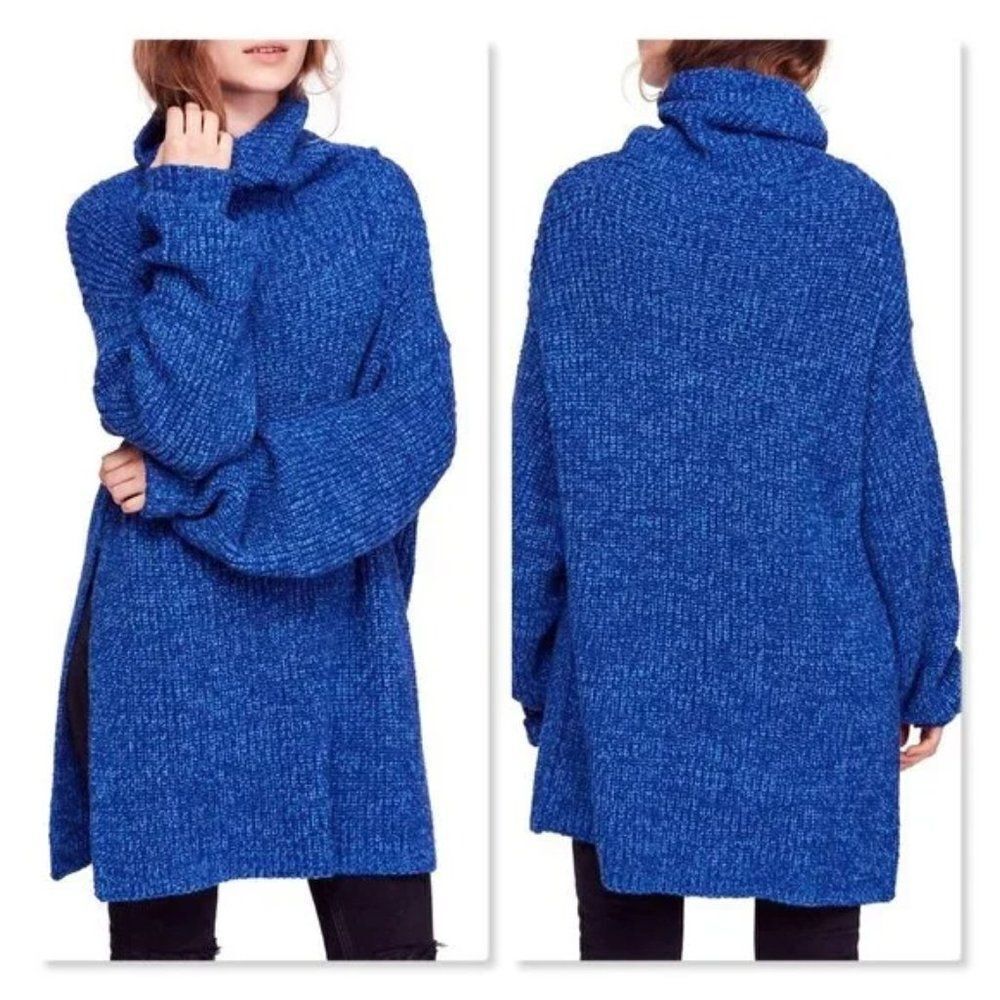 Free People 'Eleven' Turtleneck Tunic Sweater - size Small in Blue